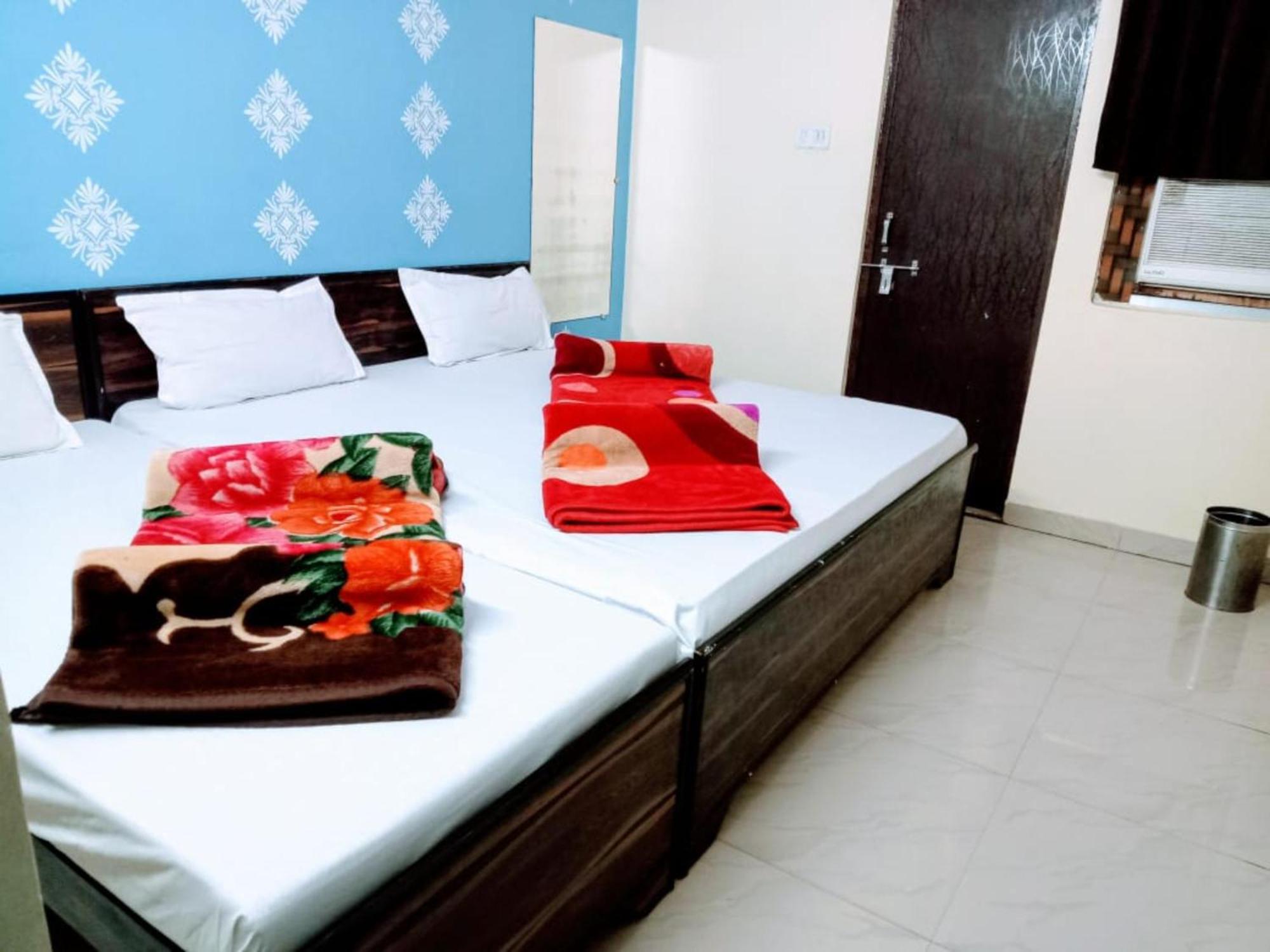 Goroomgo The Shivay Guest House Inn Varanasi Exteriör bild